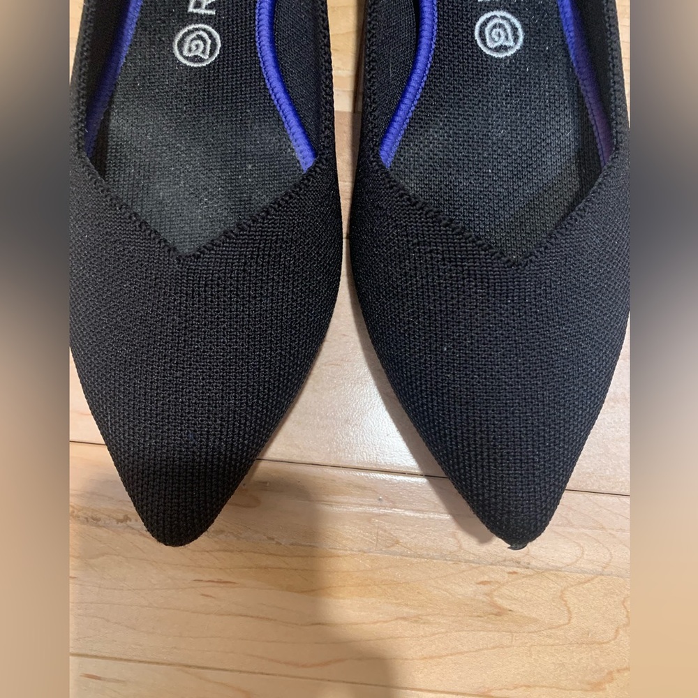 Black pointed Rothy’s - The Point. - Picture 3 of 4